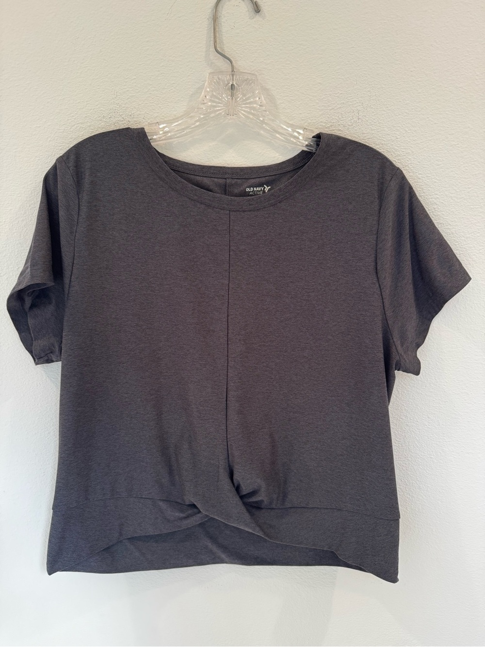 Women’s Old Navy Active Gray Crop Athletic Top- Size Large